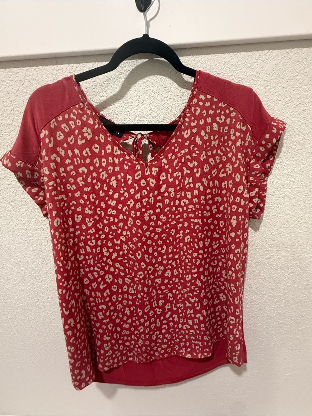 Women's Red Leopard Print V-Neck Tie-Back Blouse